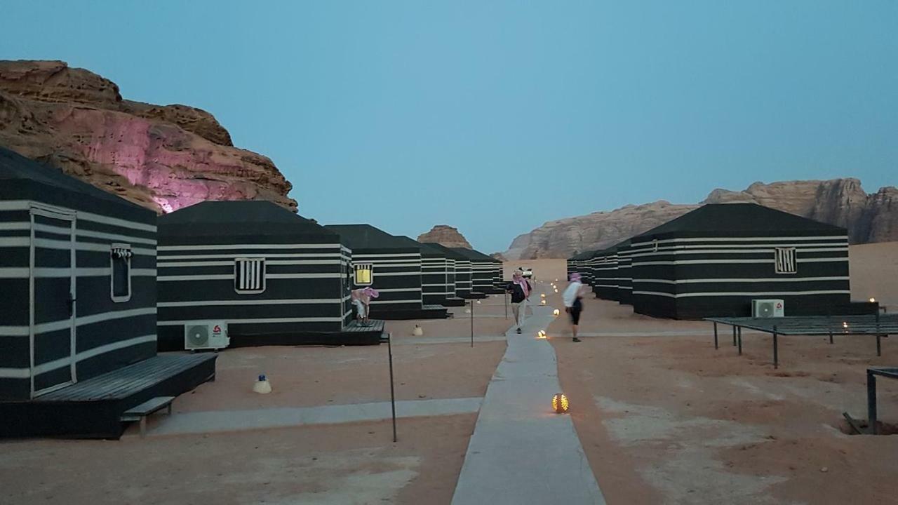Space Village Luxury Camp Wadi Rum Zewnętrze zdjęcie